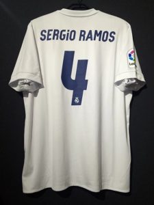 セルヒオ・ラモスの2016-17レアルマドリードParleyユニフォーム