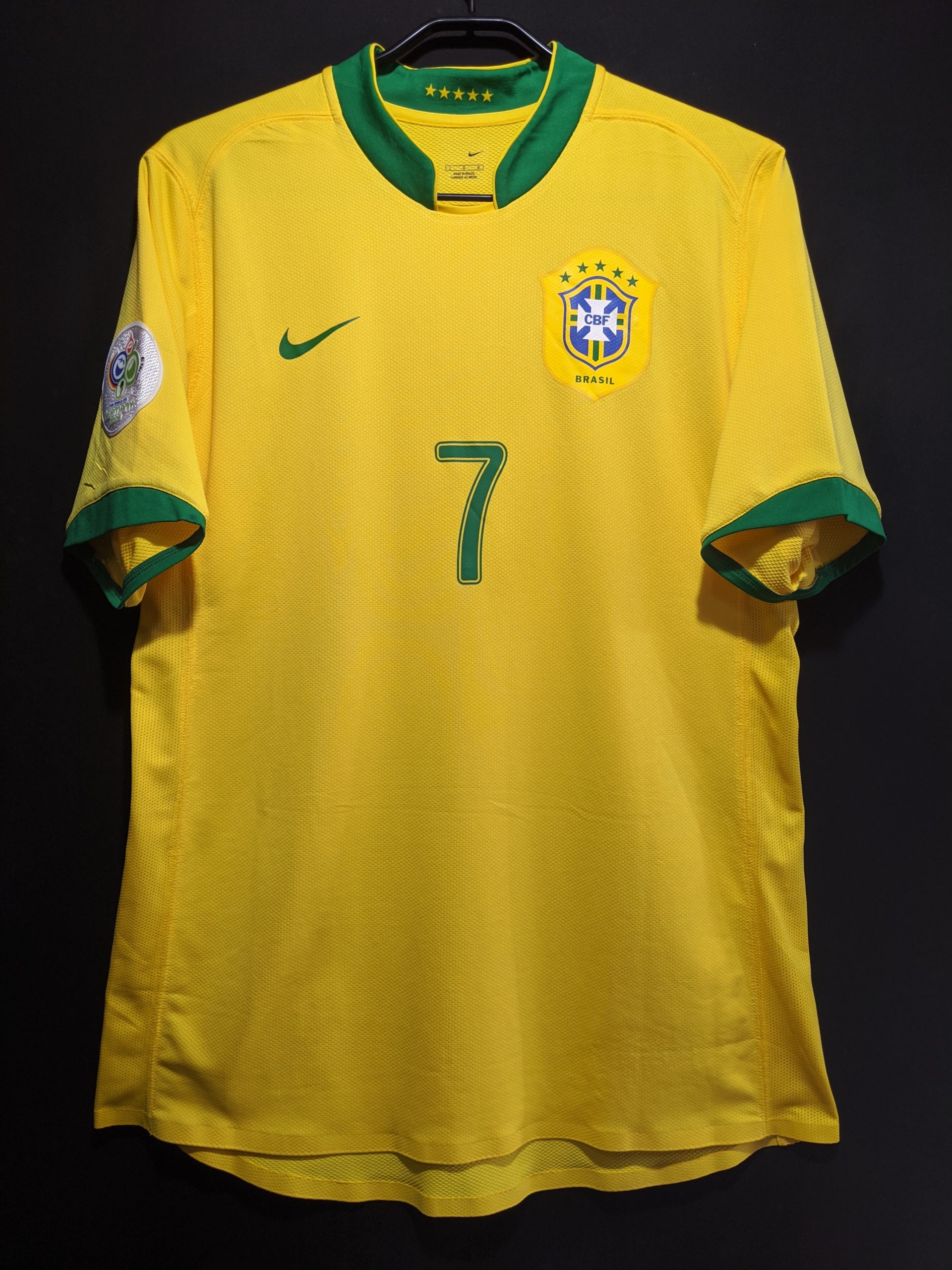 選手用 2 ヴィンス君の選手用ユニフォーム紹介 06ブラジル代表 サッカーユニフォーム狂の唄