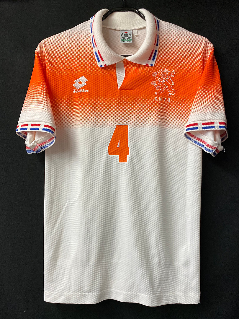 印象的な透かしが美しい一枚 1996年欧州選手権オランダ代表ユニフォーム サッカーユニフォーム狂の唄